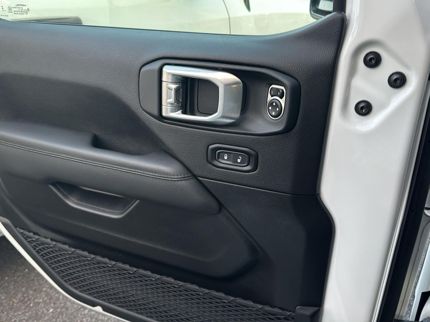 2023 Jeep Wrangler Sahara Altitude