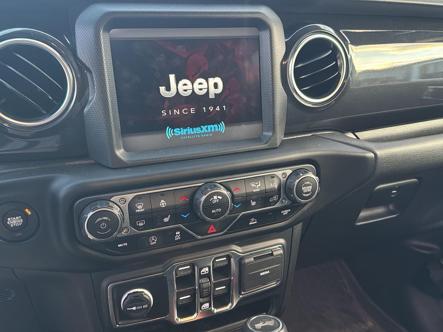 2023 Jeep Wrangler Sahara Altitude