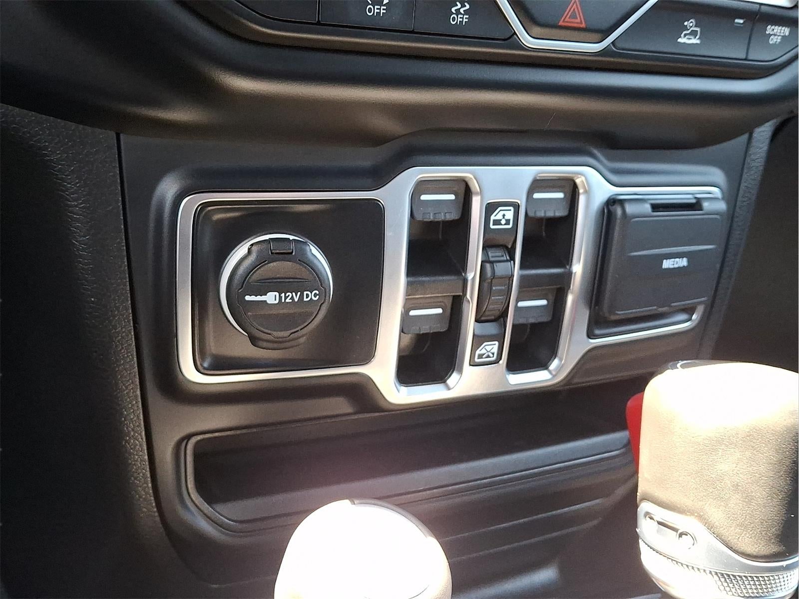 2023 Jeep Wrangler Sahara Altitude