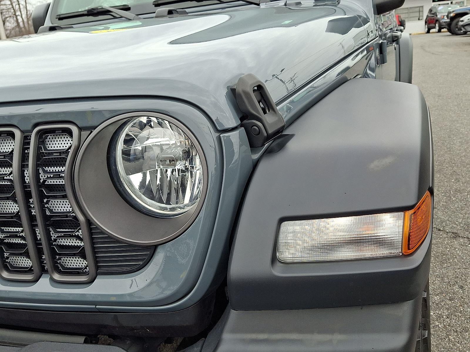 2024 Jeep Wrangler Sport