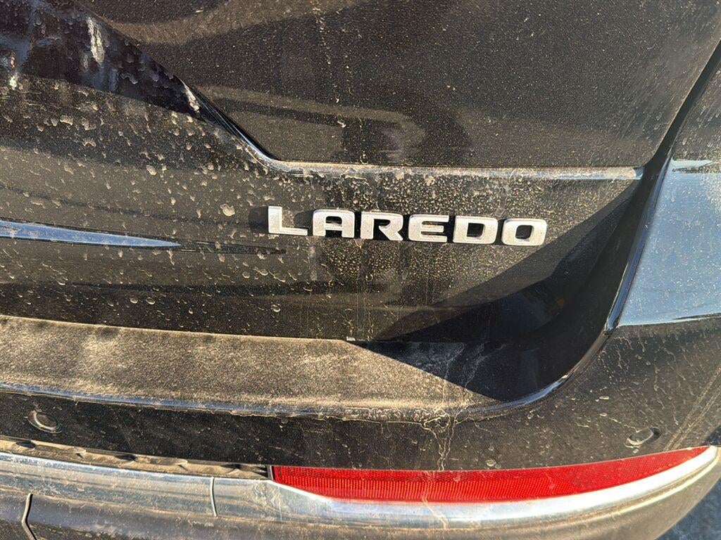 2024 Jeep GRAND CHEROKEE Laredo X