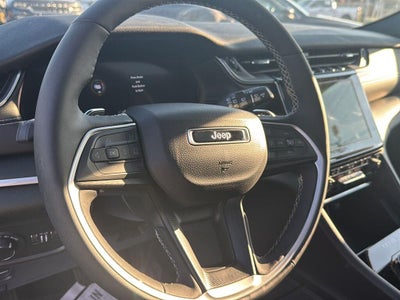 2024 Jeep GRAND CHEROKEE Laredo X