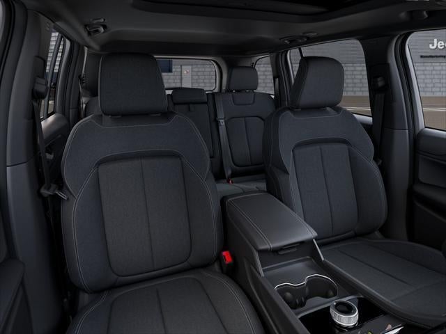 2027 Jeep Grand Cherokee Laredo X