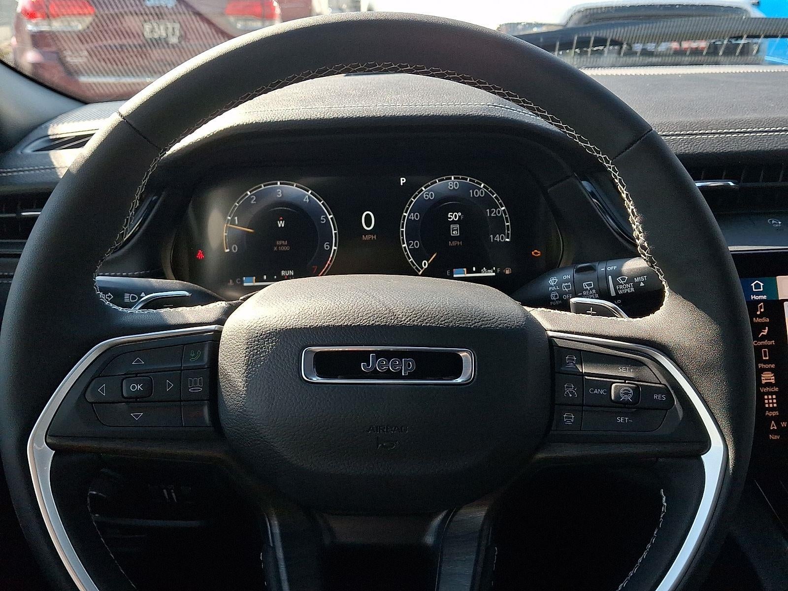 2026 Jeep Grand Cherokee Laredo Altitude