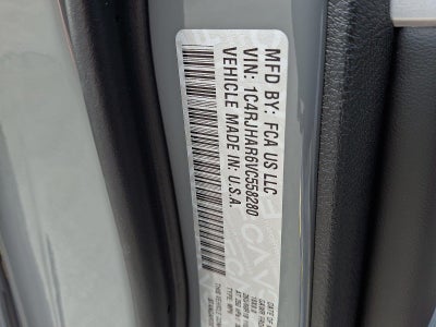 2027 Jeep Grand Cherokee Laredo Altitude