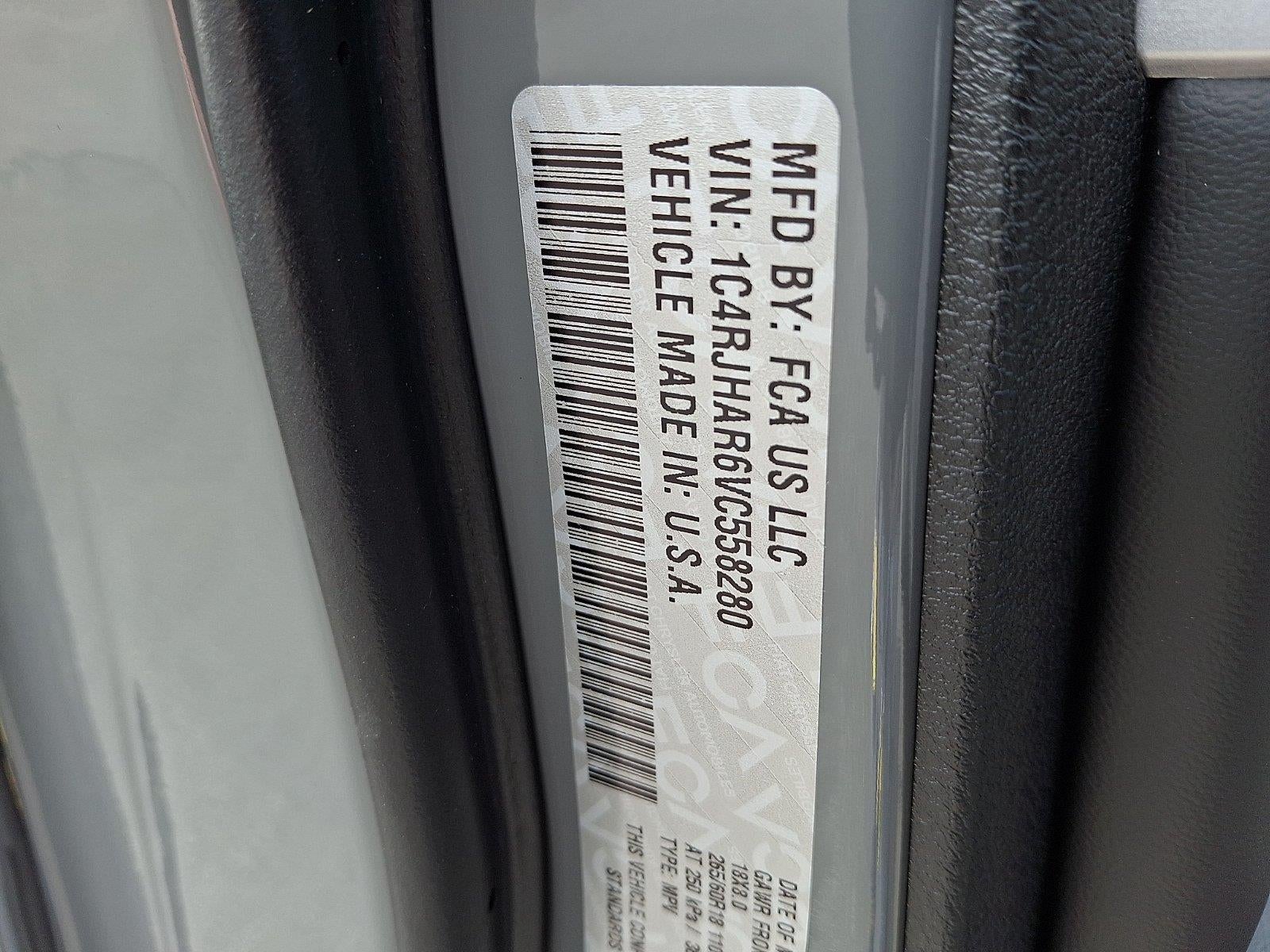 2027 Jeep Grand Cherokee Laredo Altitude