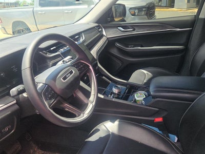2023 Jeep GRAND CHEROKEE LIMI