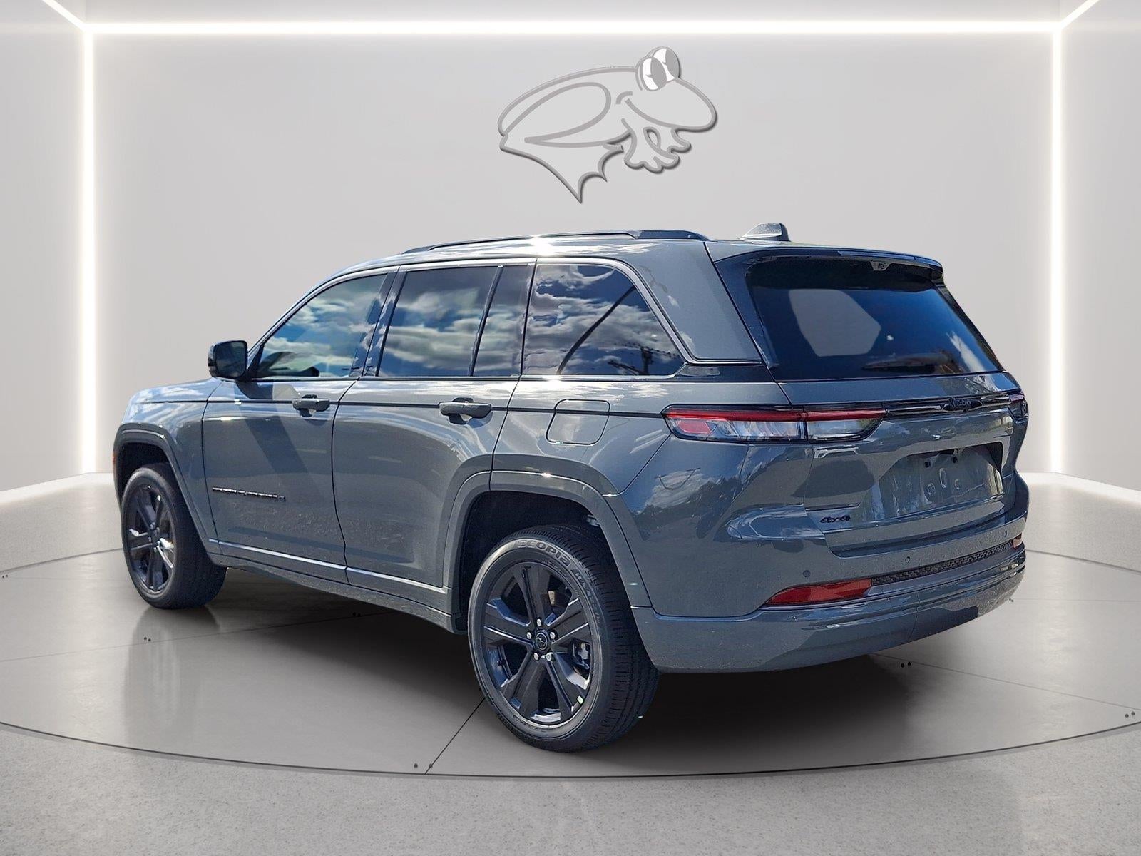 2027 Jeep Grand Cherokee Limited Reserve