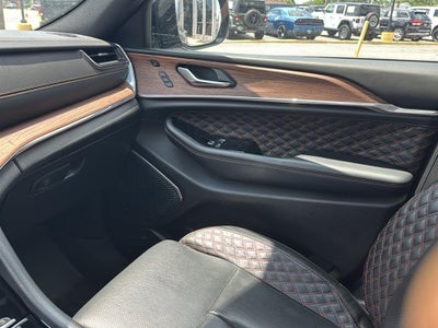 2023 Jeep Grand Cherokee Summit