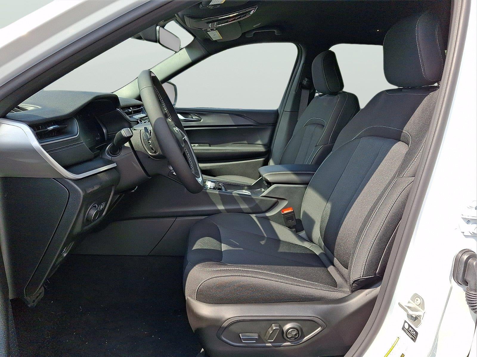 2026 Jeep Grand Cherokee L Laredo