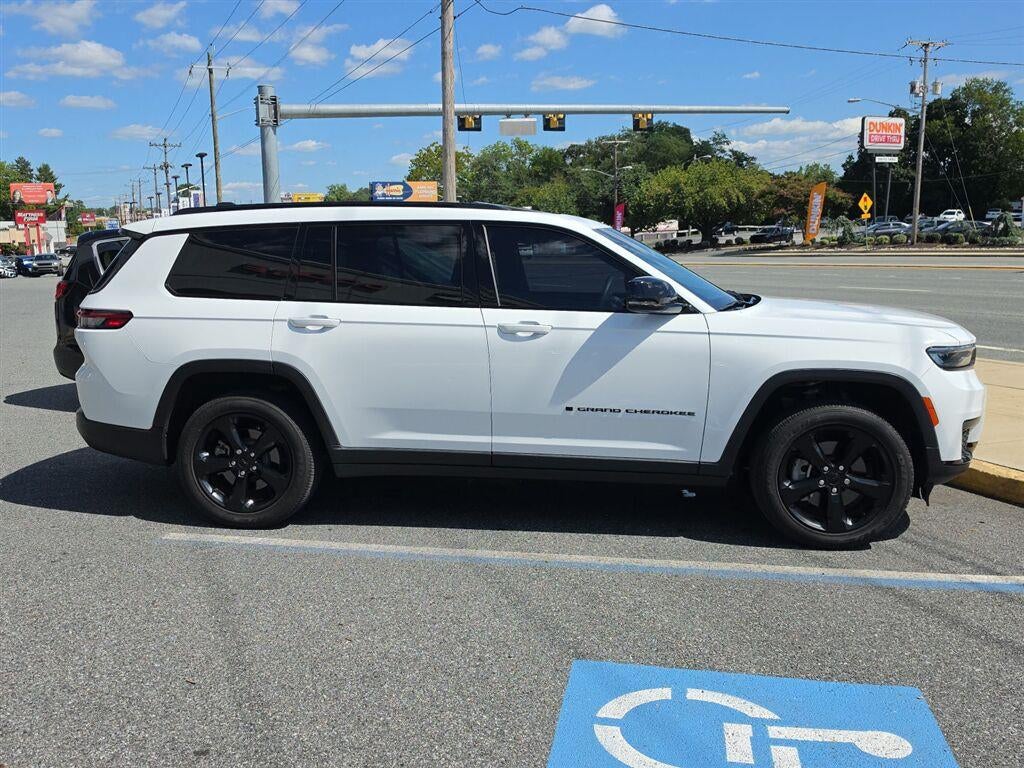 2023 Jeep Grand Cherokee L Altitude