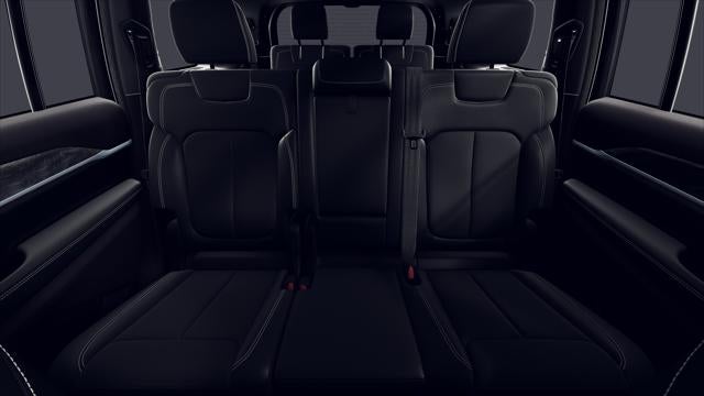2026 Jeep Grand Cherokee L Laredo Altitude