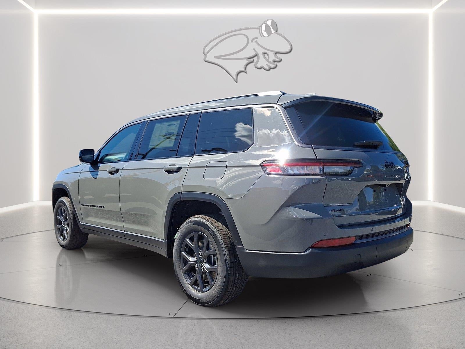 2027 Jeep Grand Cherokee L Laredo Altitude