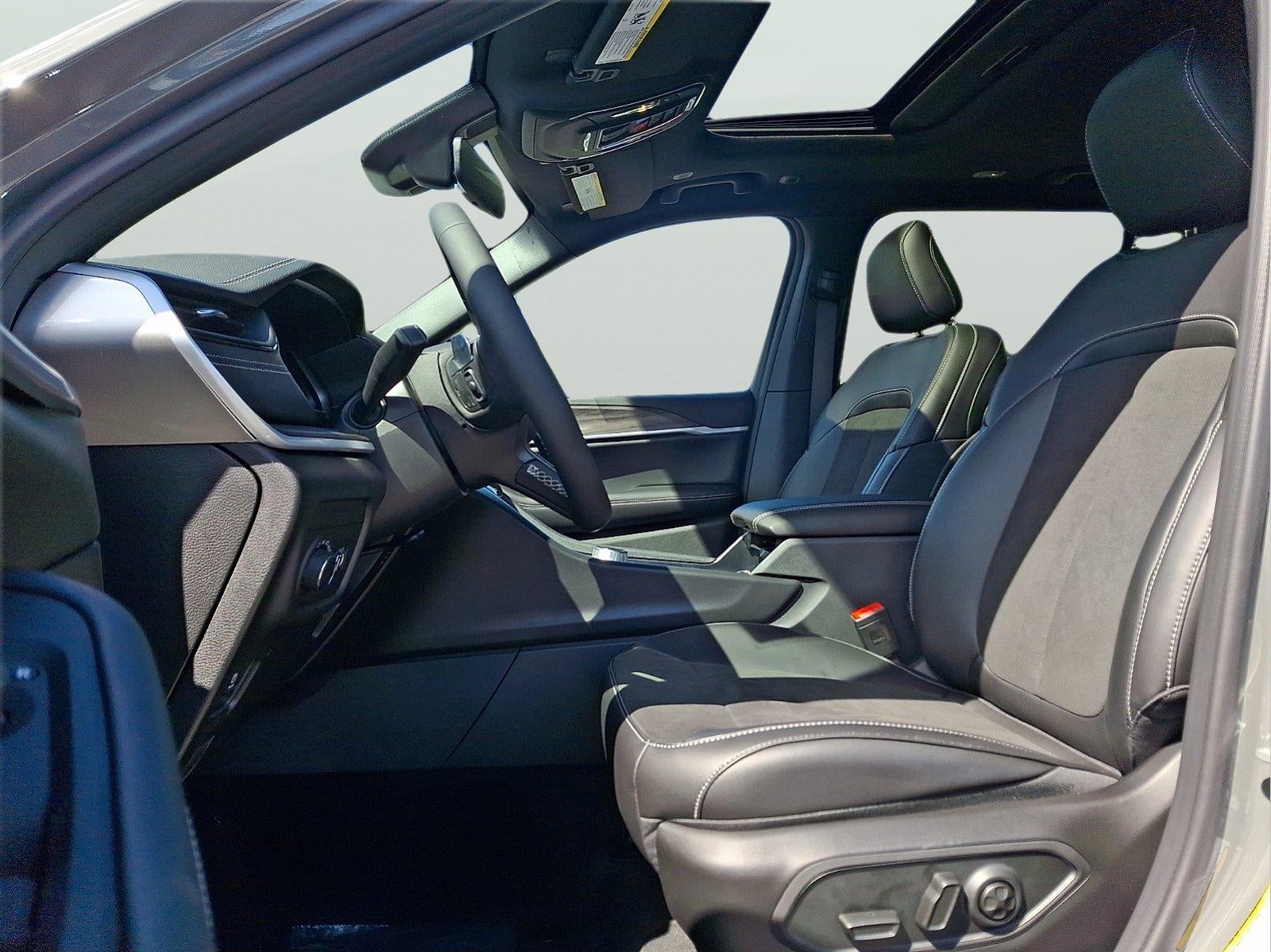 2027 Jeep Grand Cherokee L Laredo Altitude