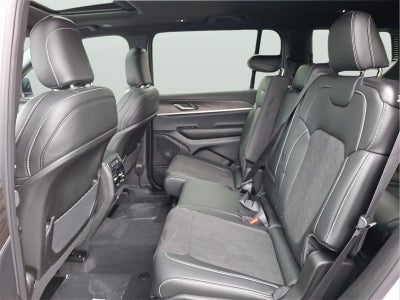 2026 Jeep Grand Cherokee L Laredo Altitude