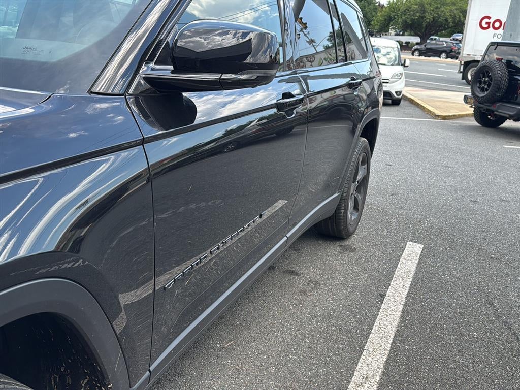 2024 Jeep GRAND CHEROKEE Limited