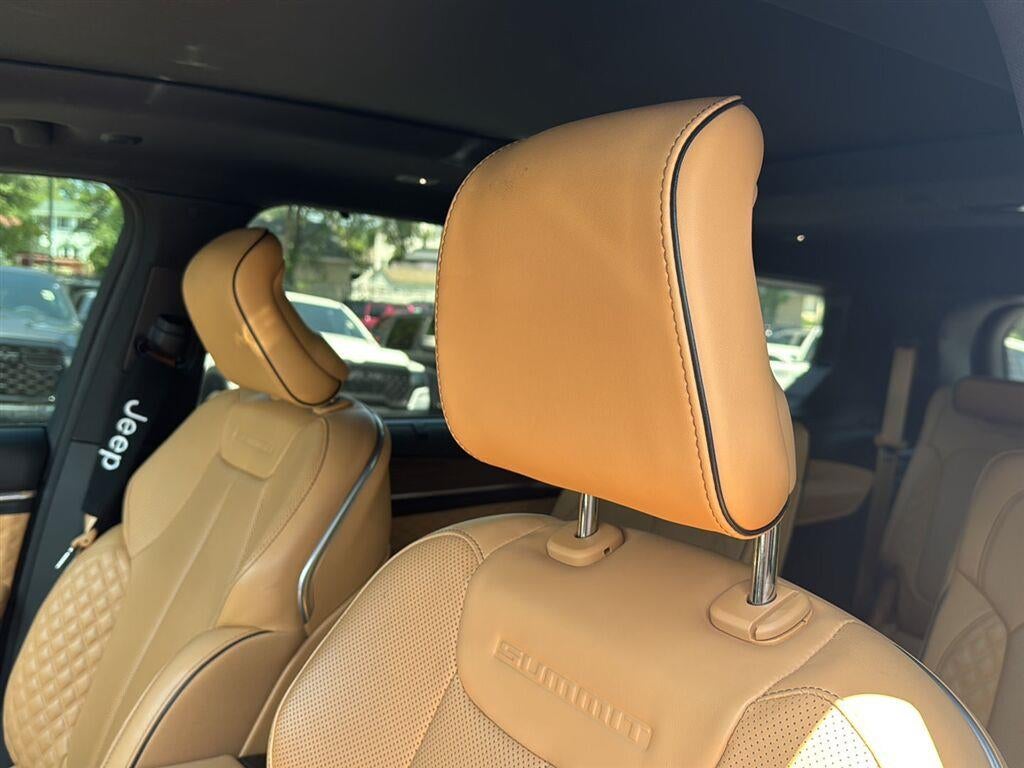 2022 Jeep Grand Cherokee L Summit