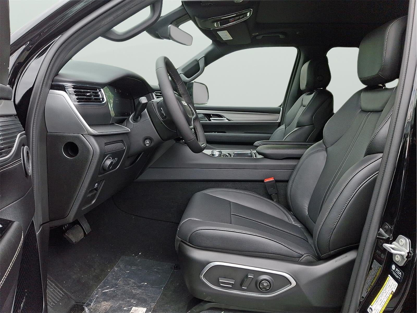 2026 Jeep Grand Wagoneer Limited Reserve