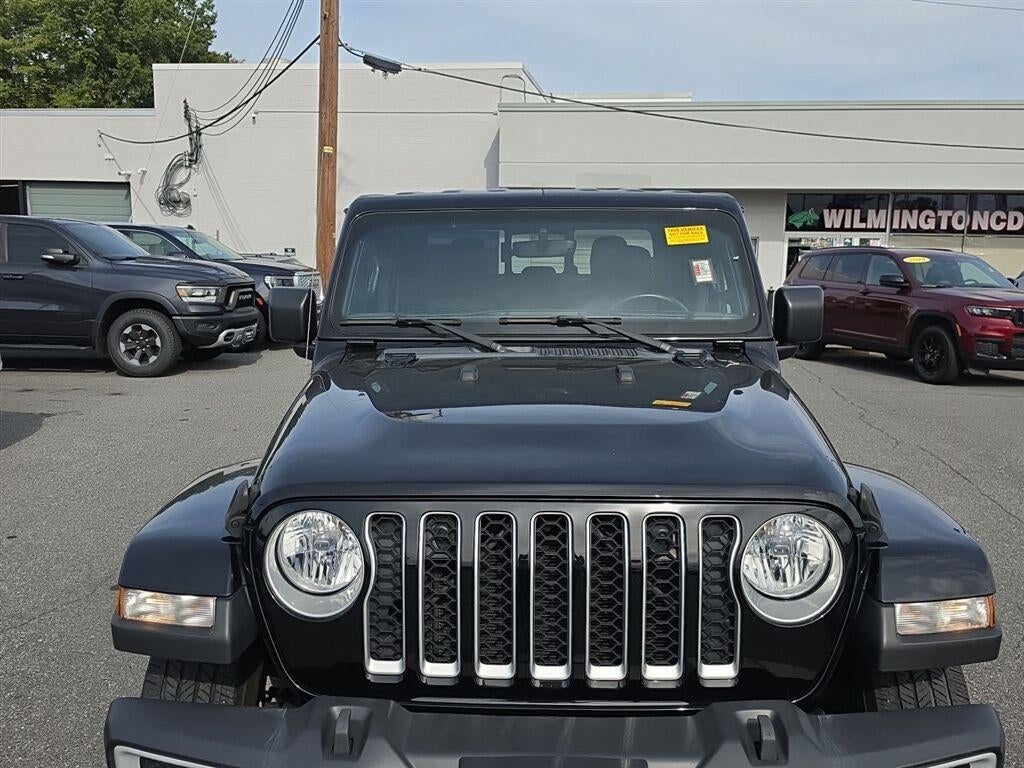 2022 Jeep Gladiator Overland
