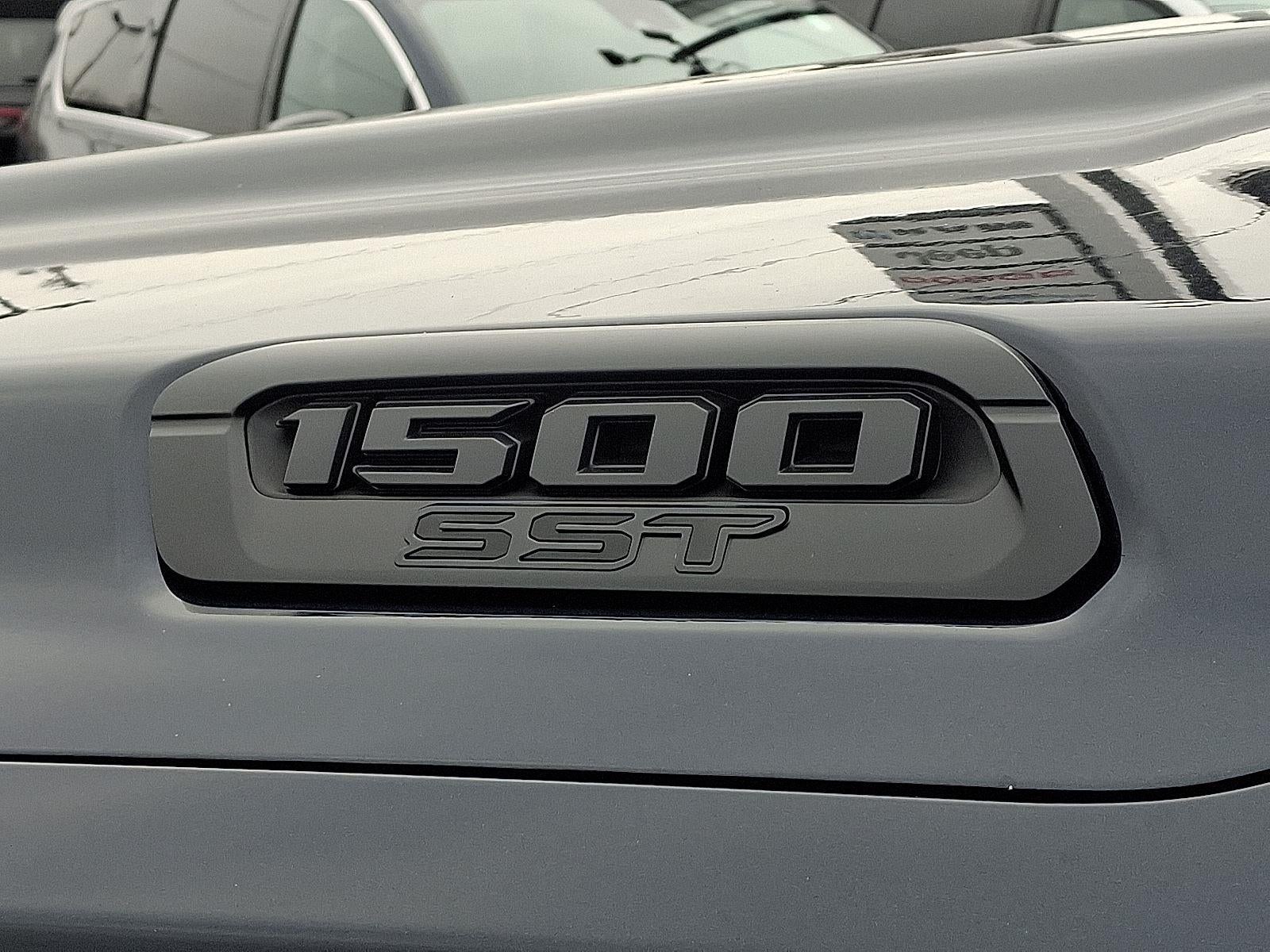 2025 RAM 1500 Warlock