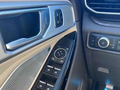 2021 Ford Explorer Platinum