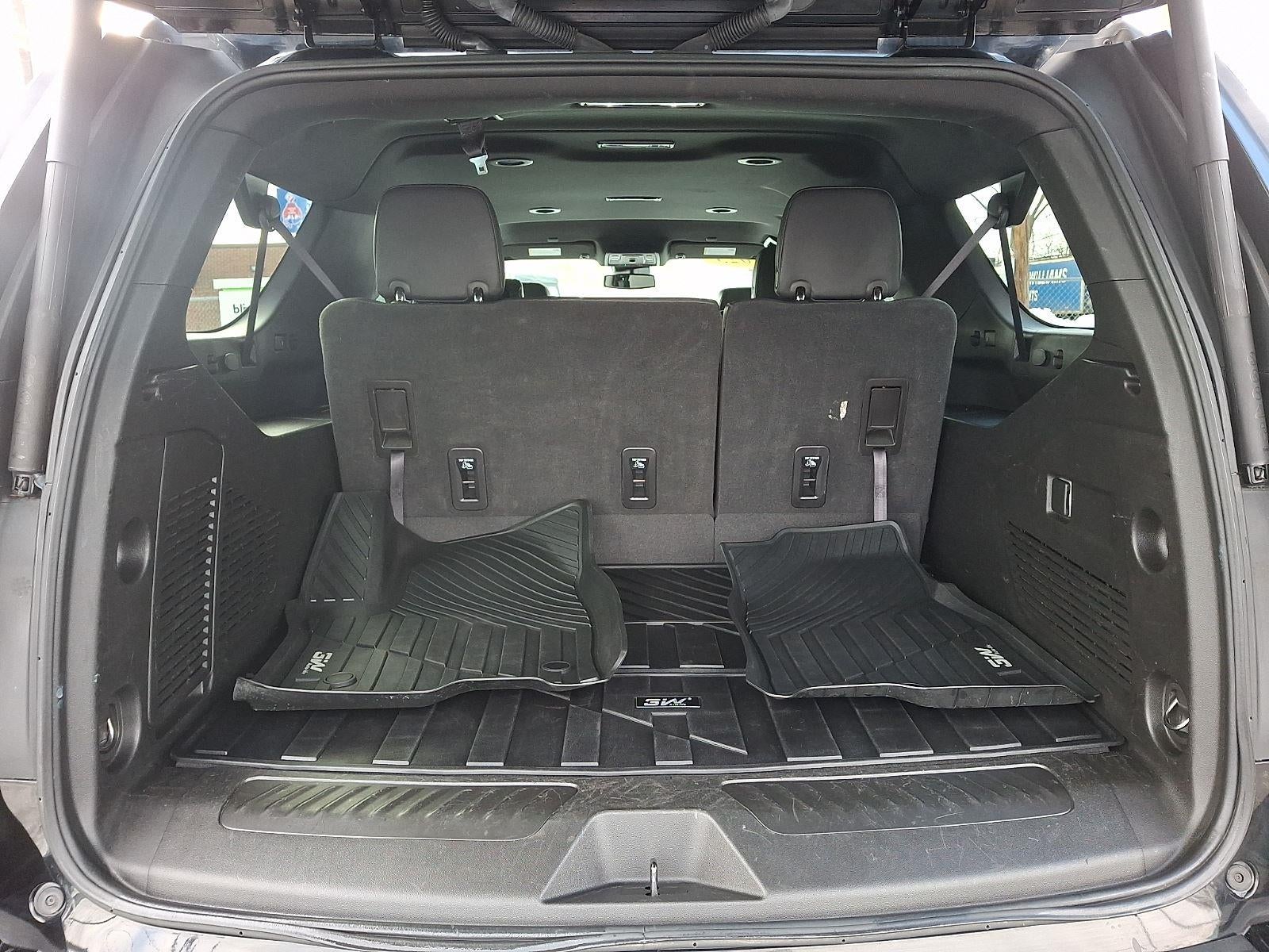 2023 Chevrolet Suburban LT