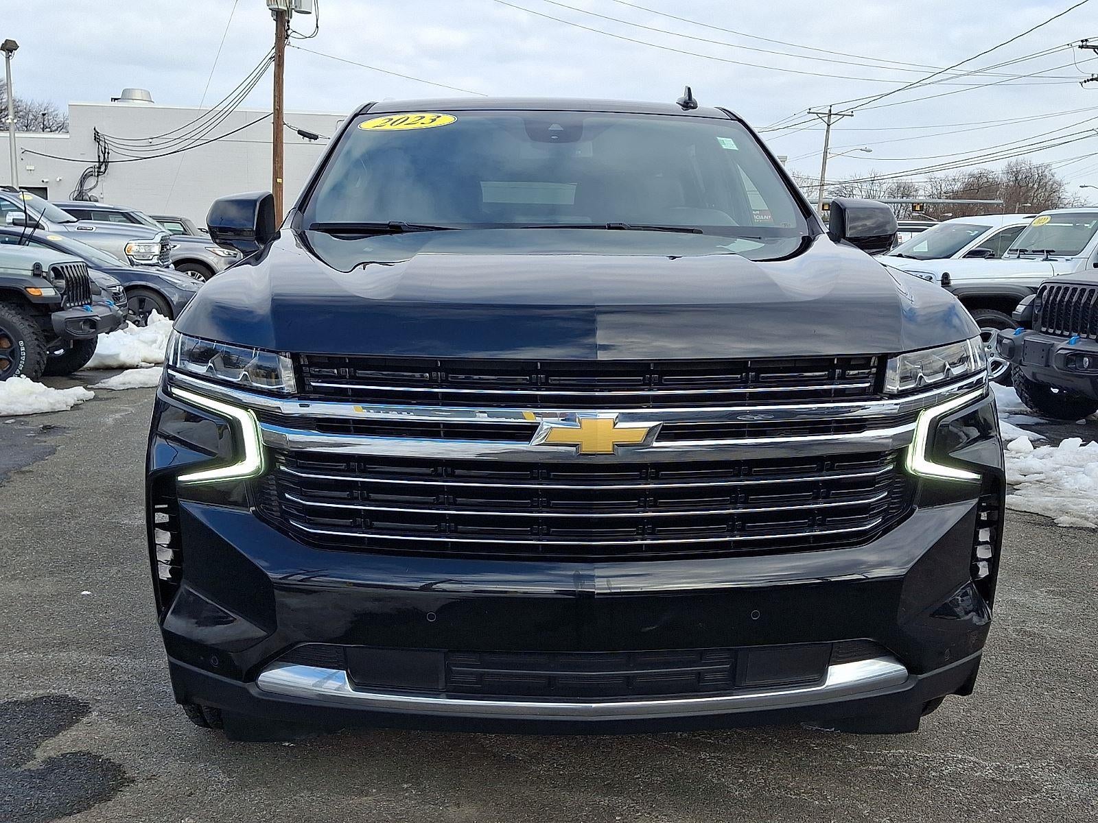 2023 Chevrolet Suburban LT