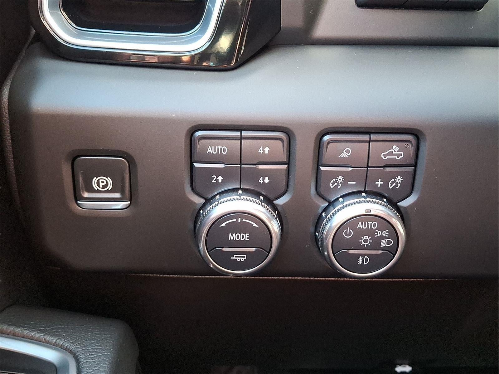 2025 GMC Sierra 2500HD Denali