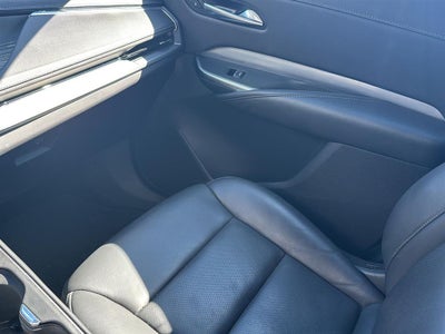 2024 Cadillac XT4 AWD Premium Luxury