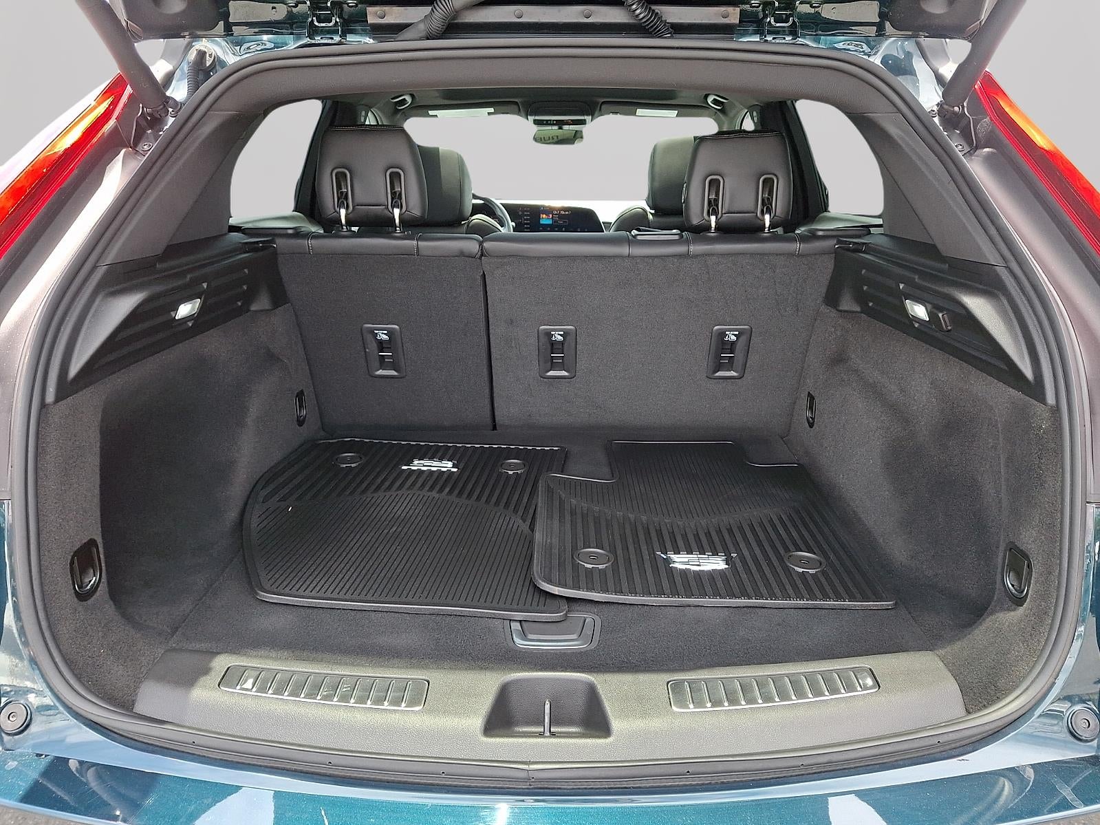 2024 Cadillac XT4 AWD Premium Luxury