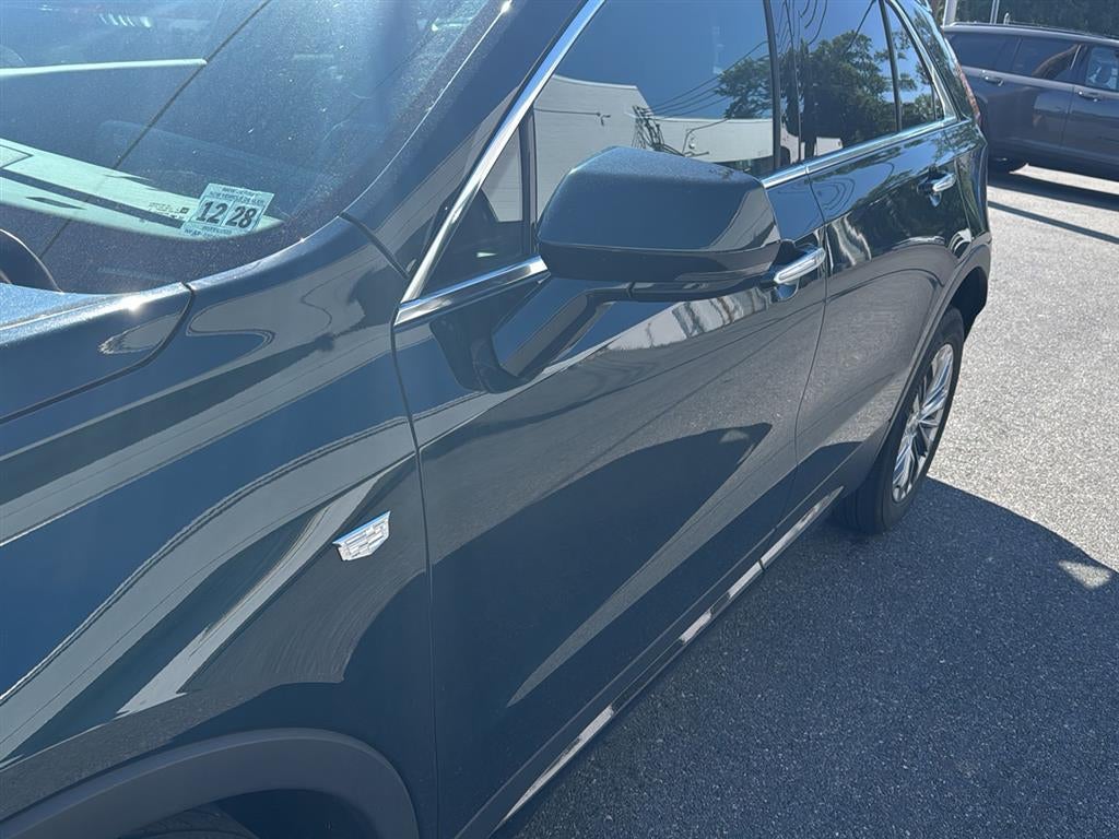 2024 Cadillac XT4 AWD Premium Luxury