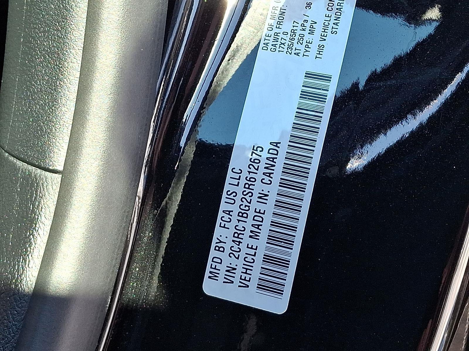 2025 Chrysler Pacifica Select