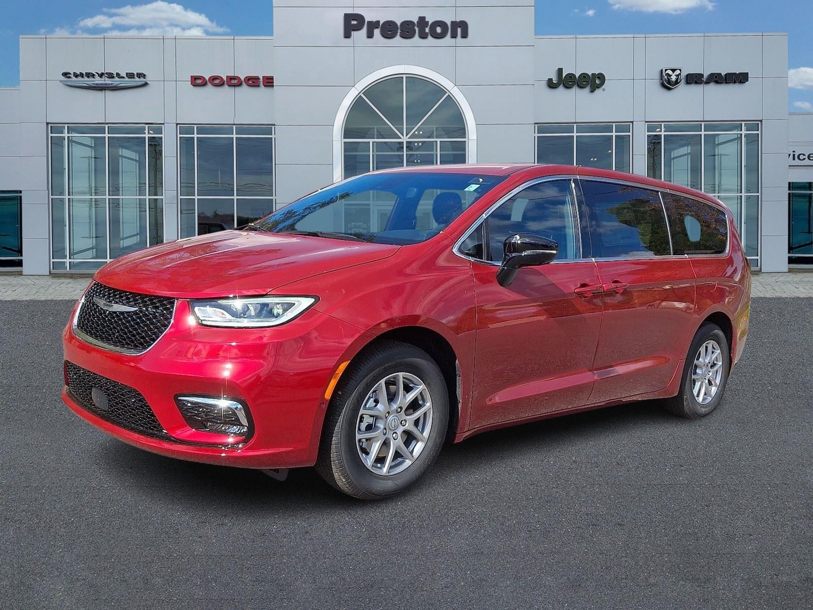 2026 Chrysler Pacifica Select