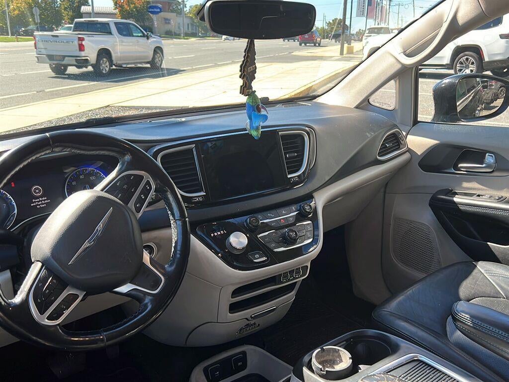 2021 Chrysler Pacifica Touring L