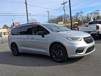 2026 Chrysler Pacifica Limited