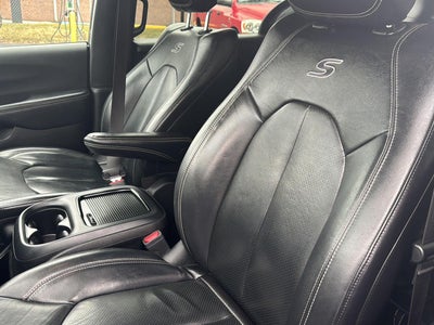 2022 Chrysler Pacifica Hybrid Touring L