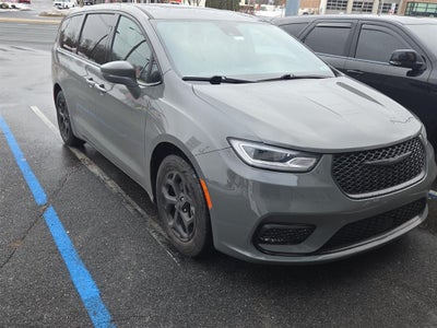 2022 Chrysler Pacifica Hybrid Touring L