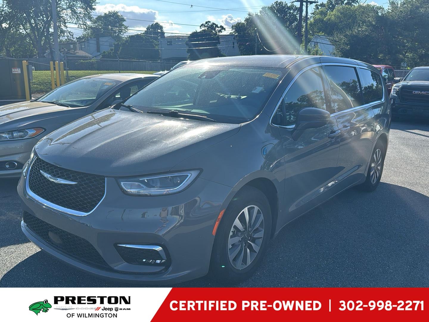 2022 Chrysler Pacifica Hybrid Touring L