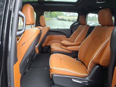 2026 Chrysler Pacifica Pinnacle