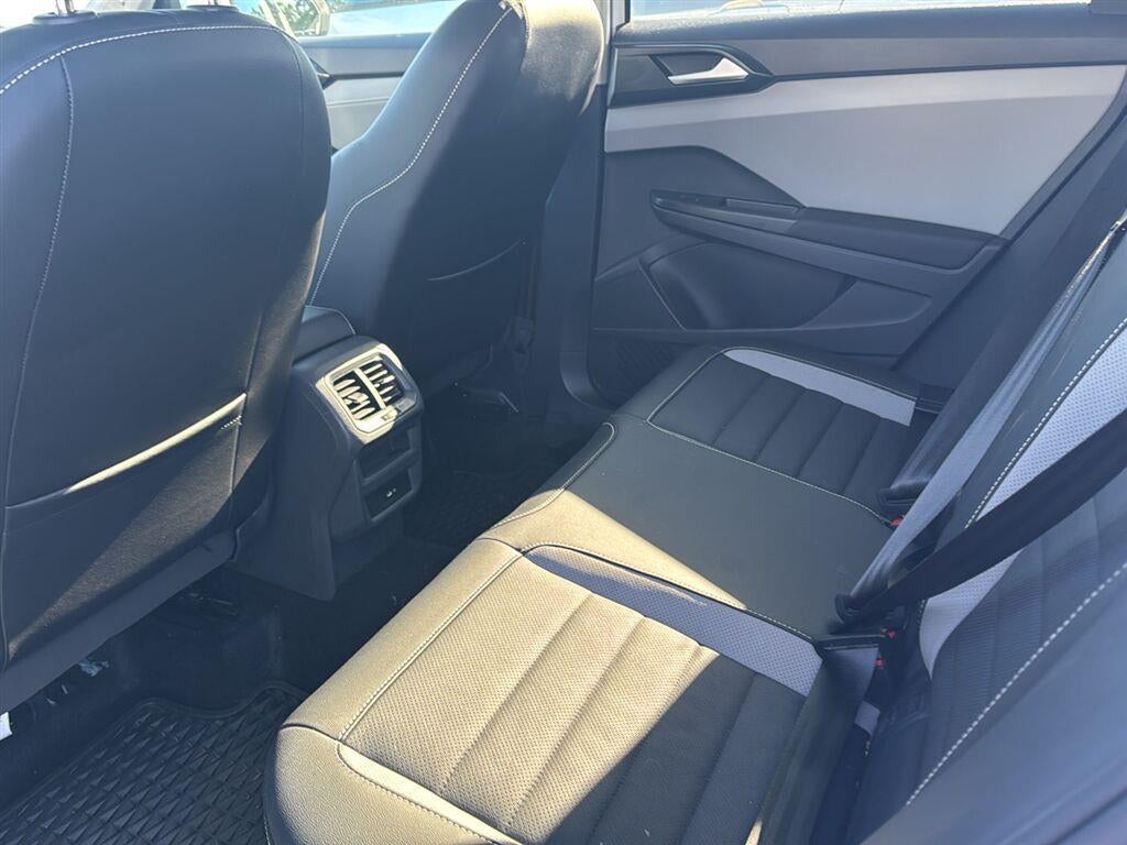 2022 Volkswagen Taos SEL