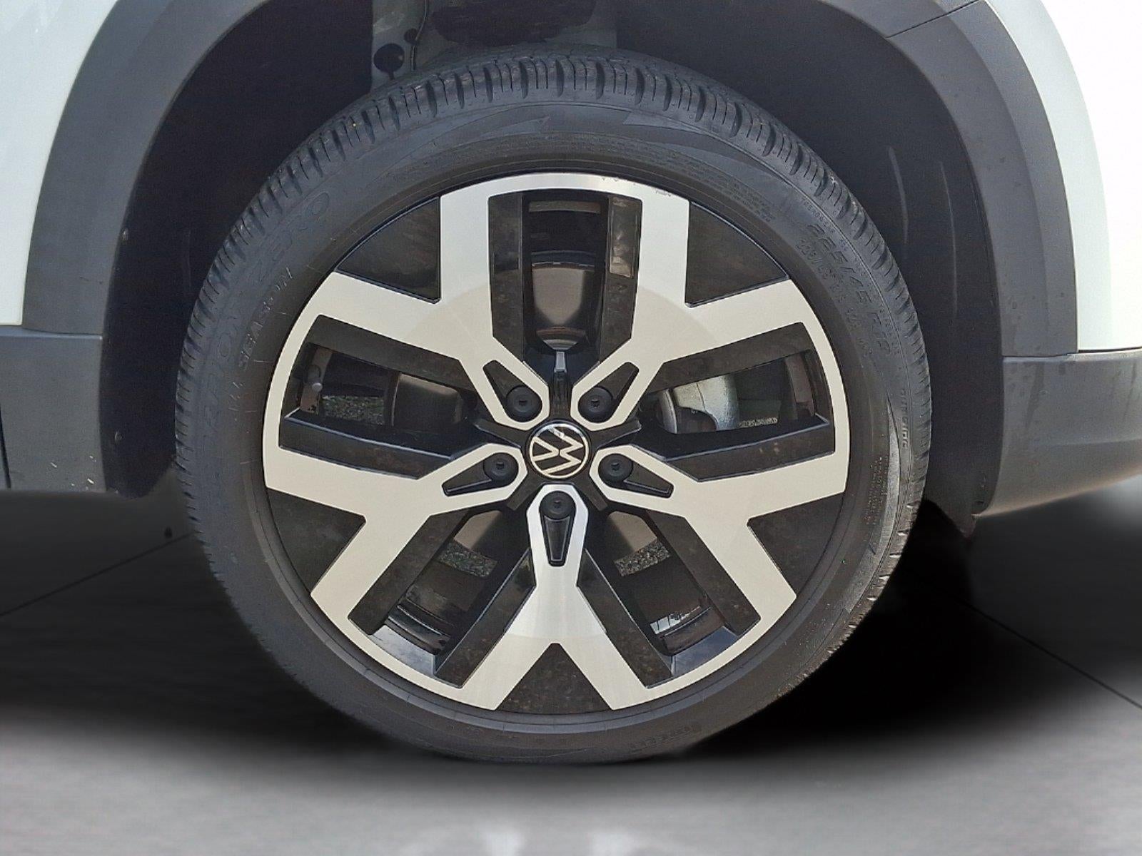 2022 Volkswagen Taos SEL