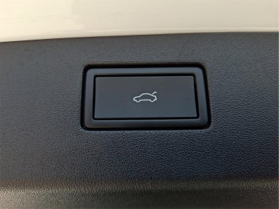 2025 Volkswagen Tiguan SE R-Line Black