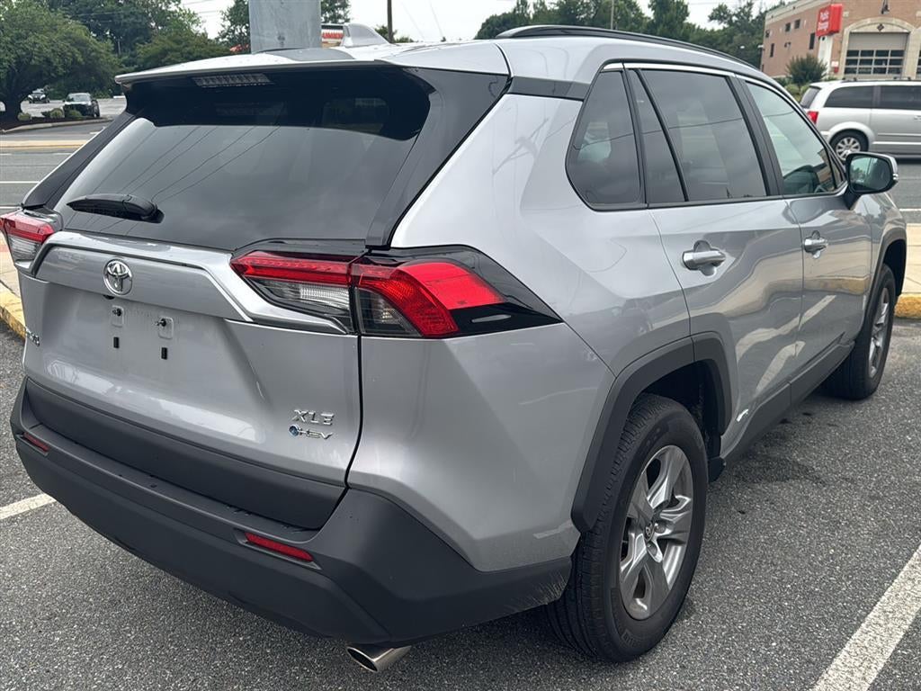 2025 Toyota RAV4 Hybrid XLE