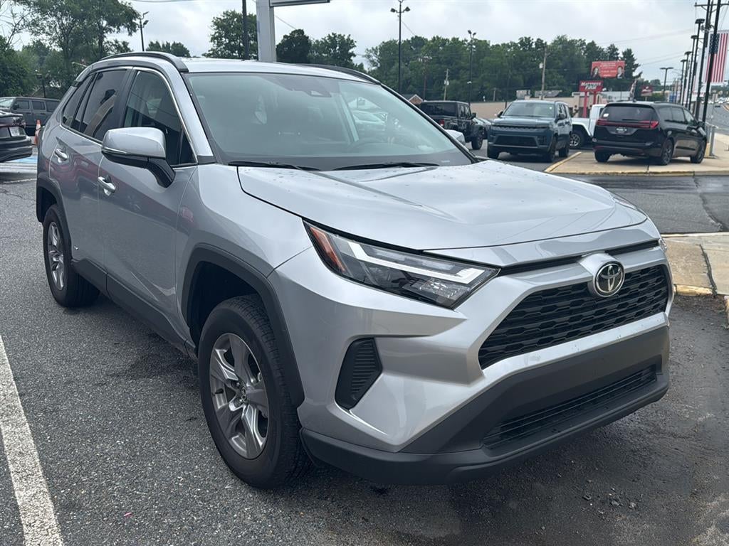 2025 Toyota RAV4 Hybrid XLE