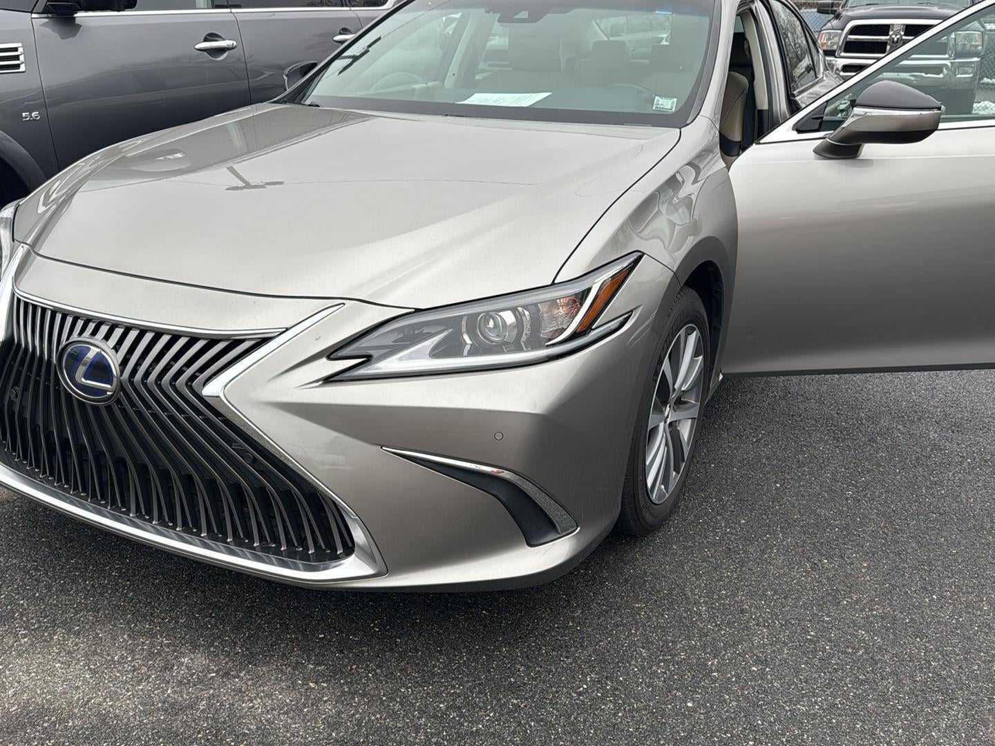 2020 Lexus ES ES 300h