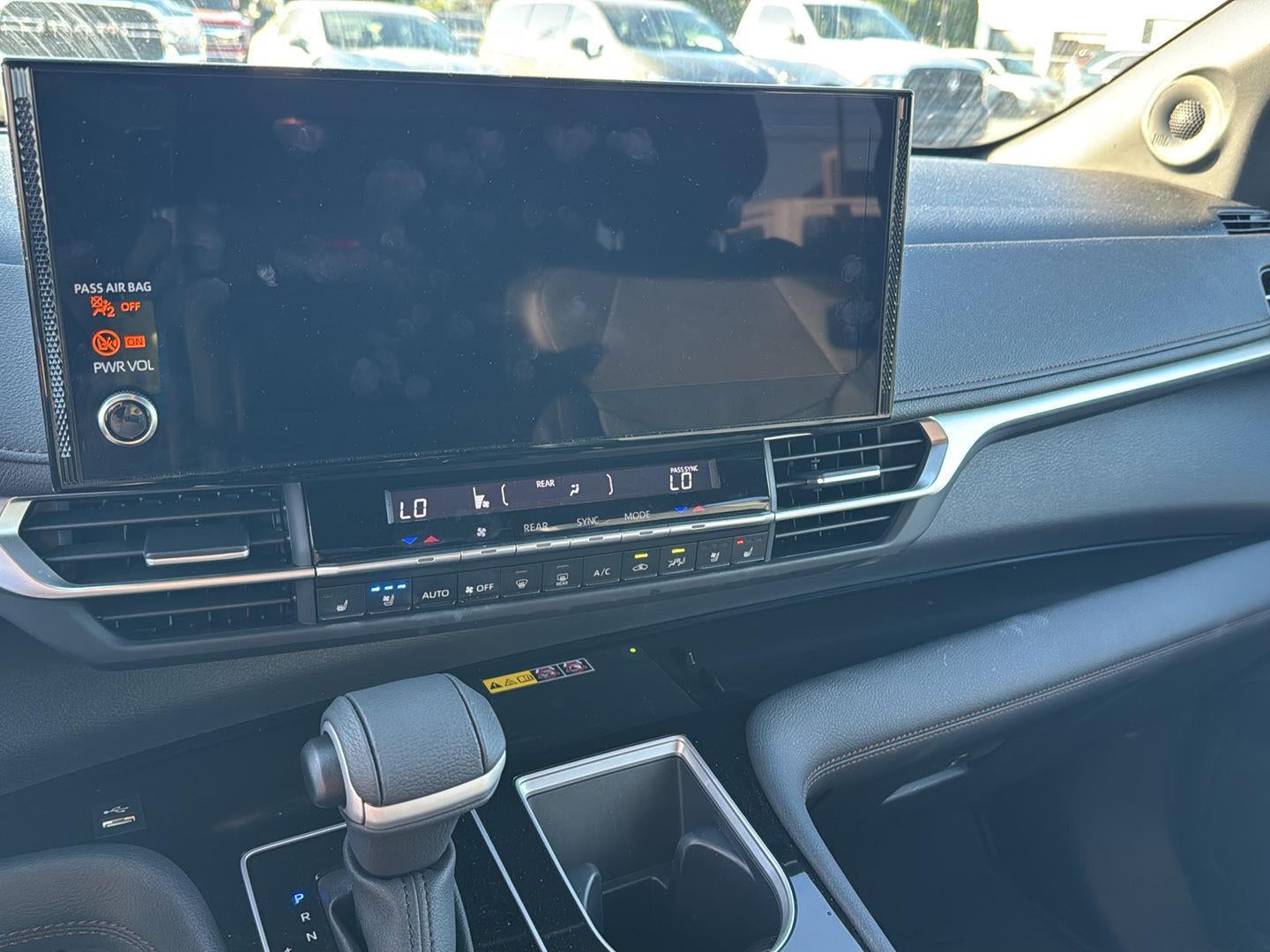 2025 Toyota Sienna Platinum 7-Passenger