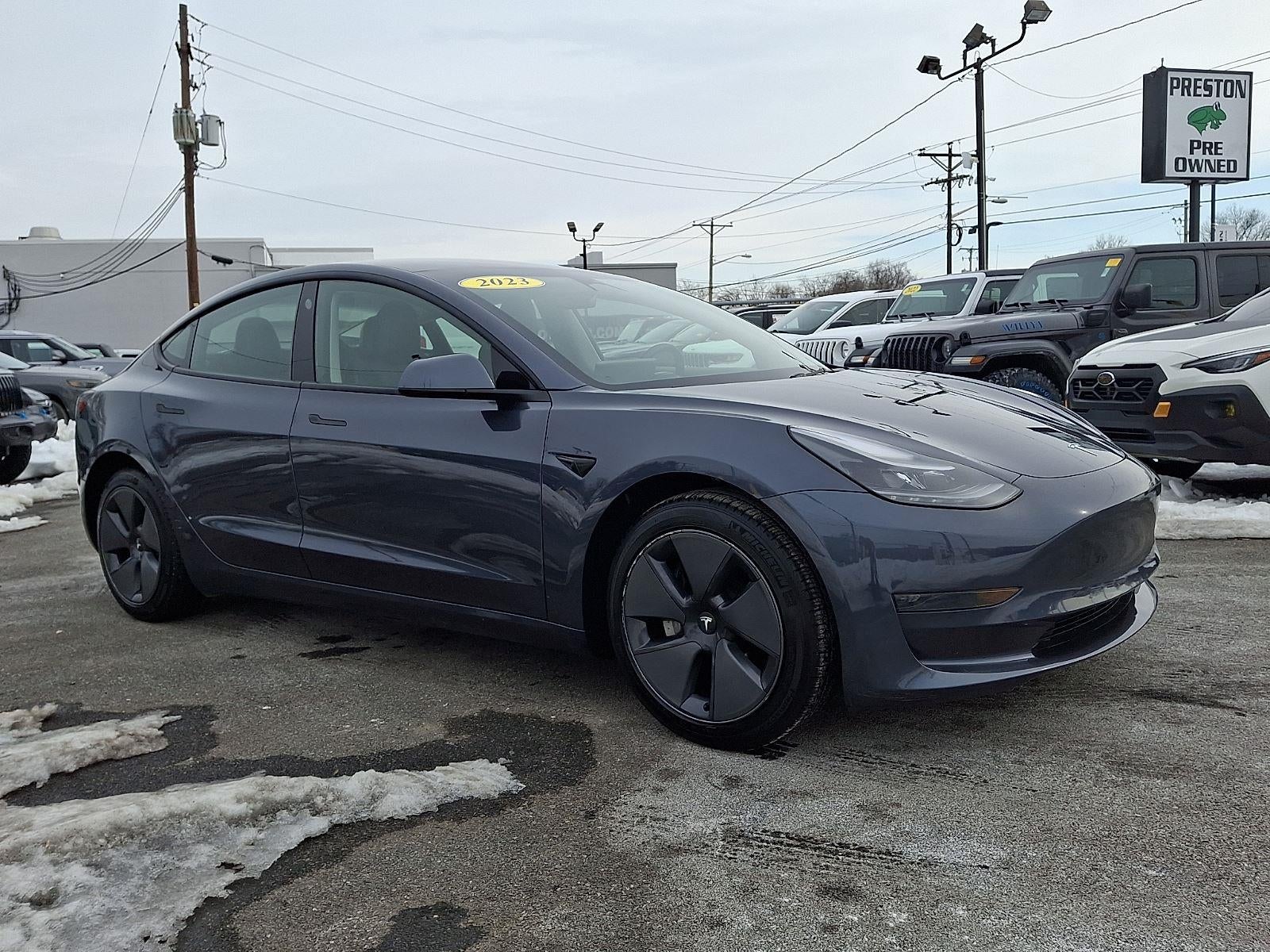 2023 Tesla Model 3 RWD