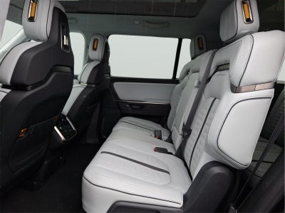 2025 Rivian R1S Adventure