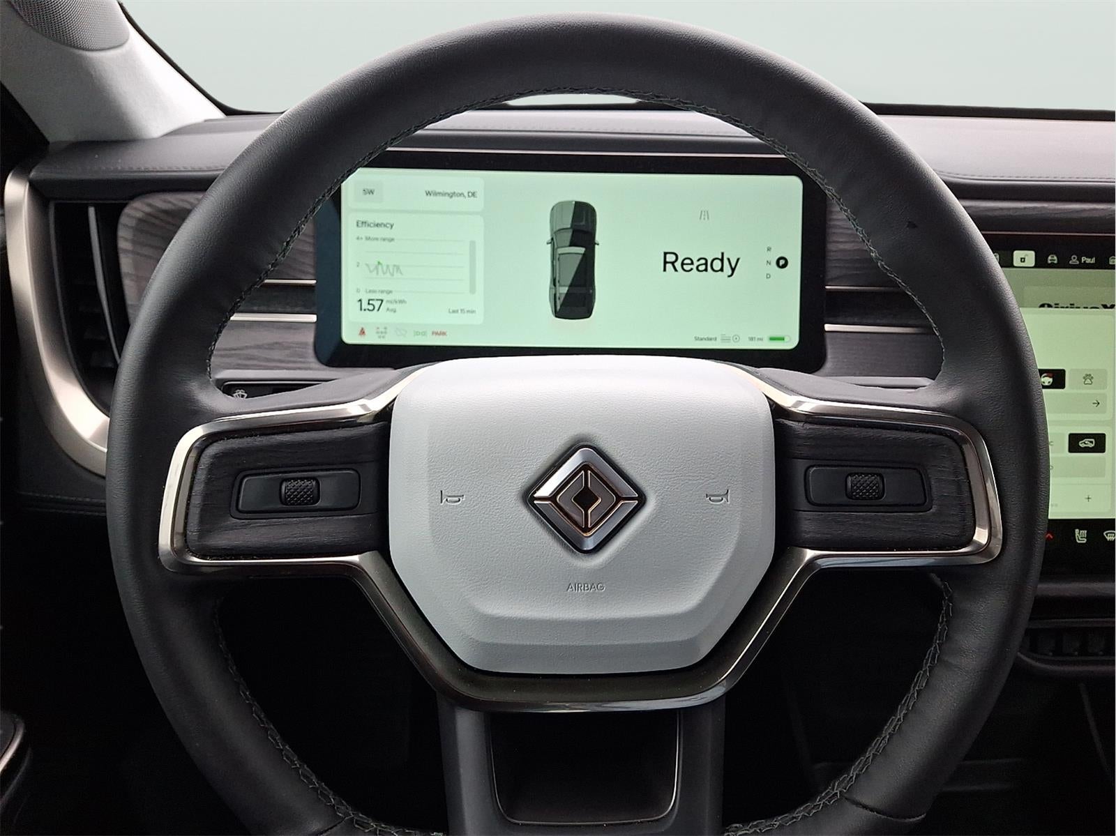 2025 Rivian R1S Adventure