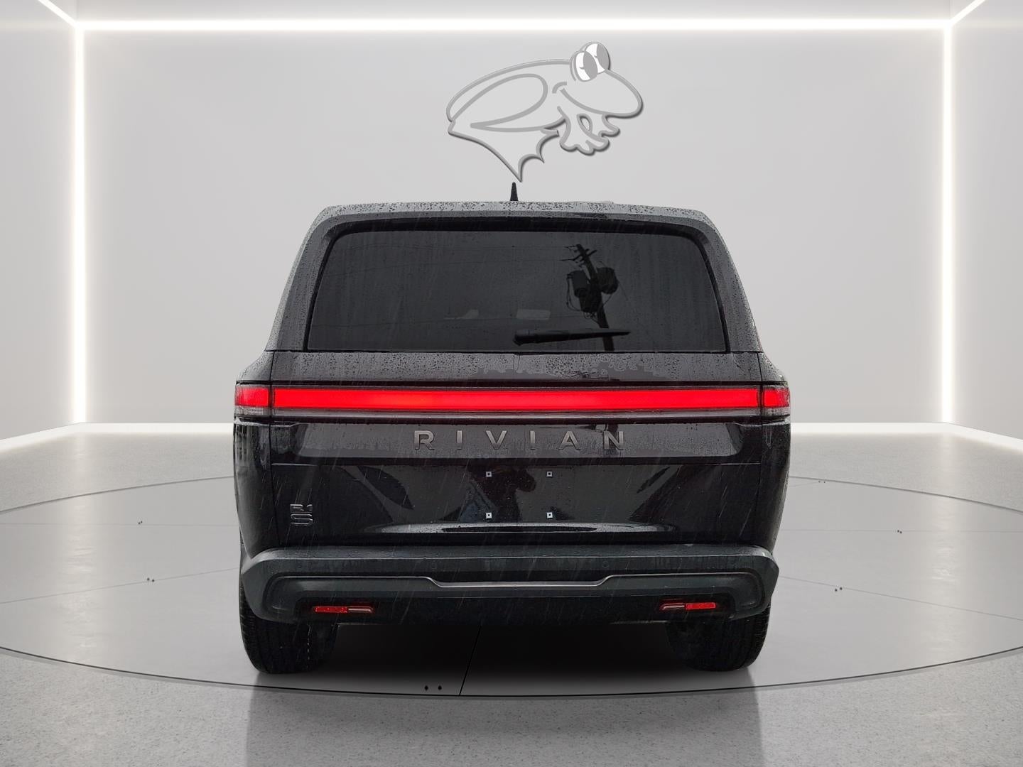 2025 Rivian R1S Adventure